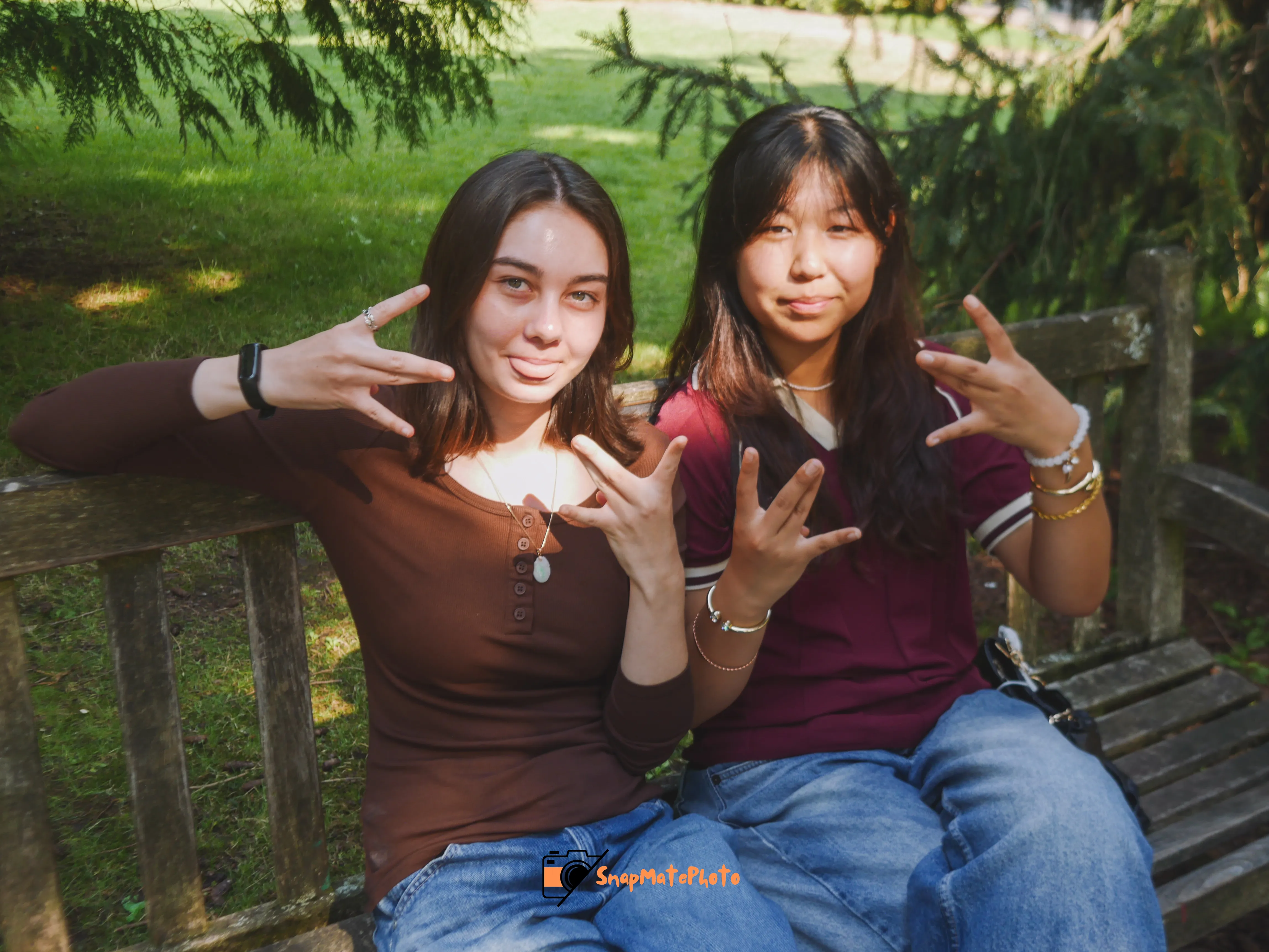 💜 Dawg Daze Recap Swipe to check out our photographers’ work—so many smiles and purple & gold moments. Huge thanks to ev